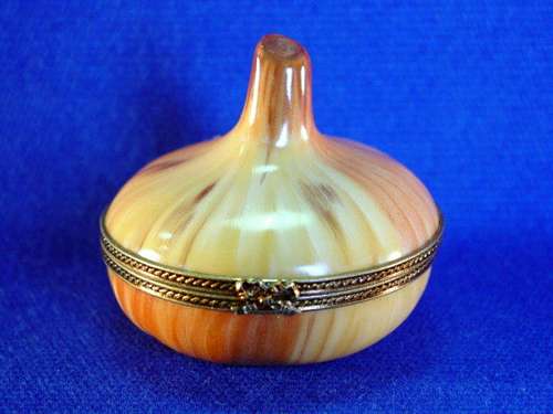 BROWN ONION